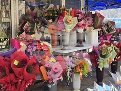 Ловеч - 8 март - цветя