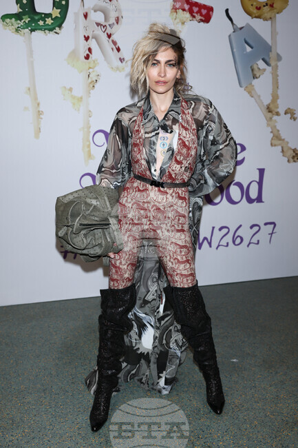 France Fashion Vivienne Westwood F/W 26/27 Photo Call
