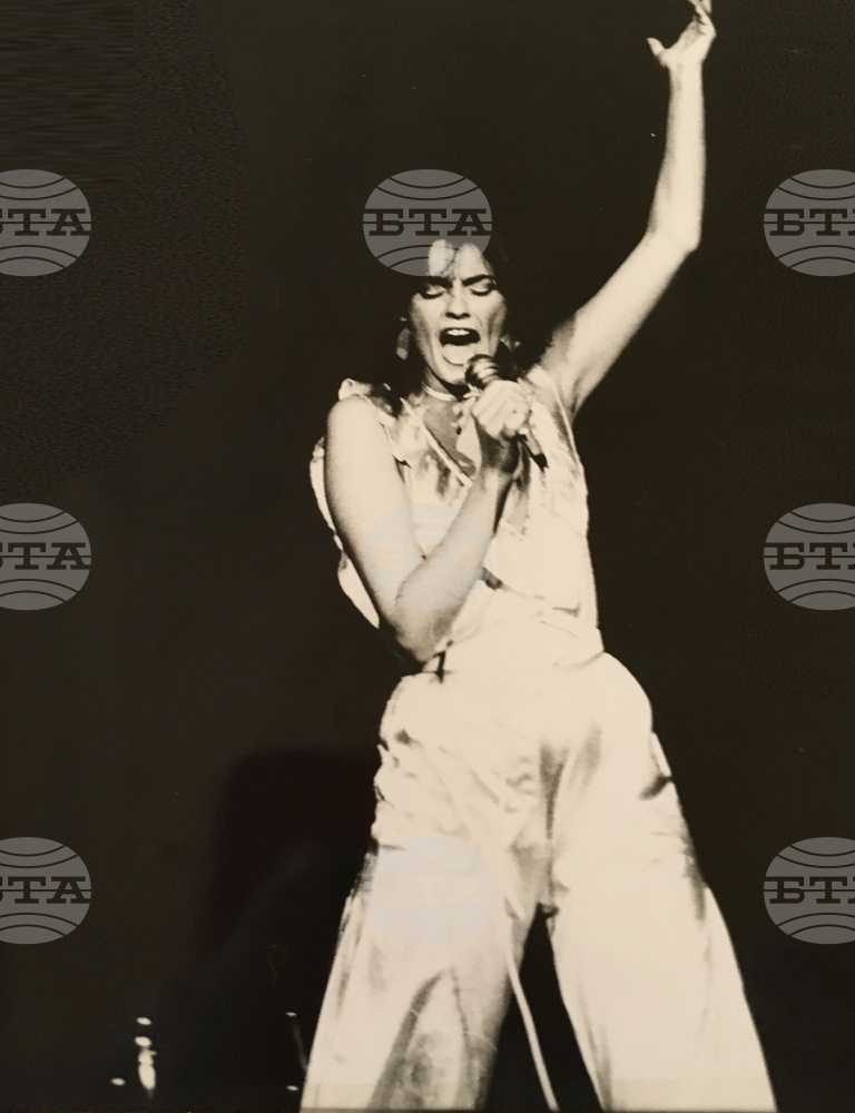 Нели Рангелова: Излизам, пея и буквално помитам конкуренцията