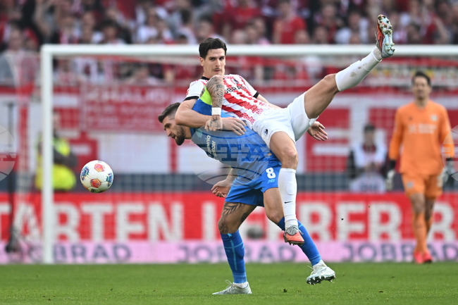 Фрайбург преследва историческо класиране на четвъртфиналите в Лига Европа