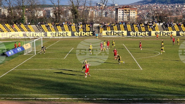 Марек (Дупница) постигна важна победа в битката за оцеляване във Втора лига