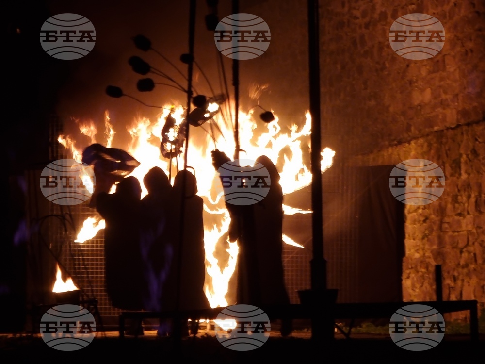 Ямбол - „Дъбилин - огънят разказва“ - средновековна крепост - огнен спектакъл