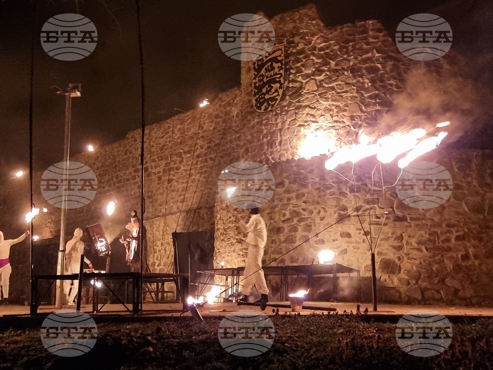 Ямбол - „Дъбилин - огънят разказва“ - средновековна крепост - огнен спектакъл