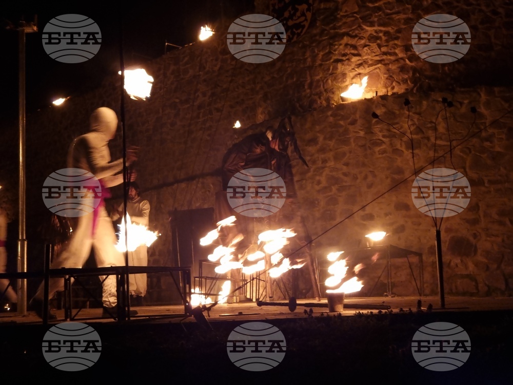 Ямбол - „Дъбилин - огънят разказва“ - средновековна крепост - огнен спектакъл