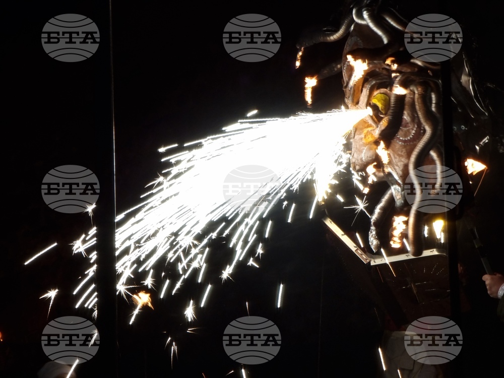 Ямбол - „Дъбилин - огънят разказва“ - средновековна крепост - огнен спектакъл