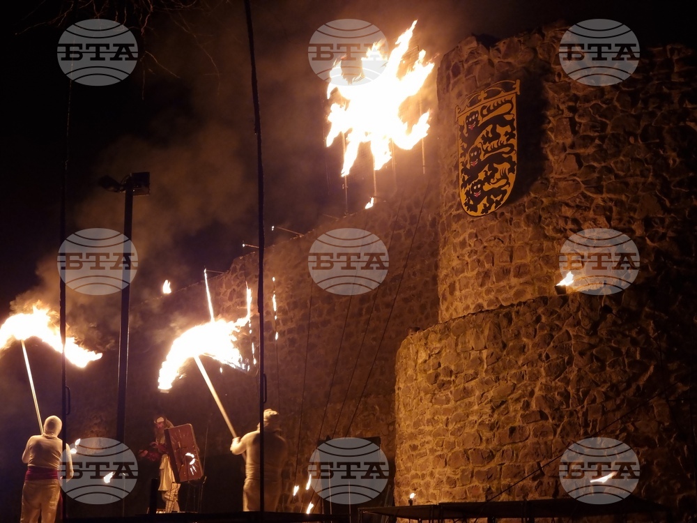 Ямбол - „Дъбилин - огънят разказва“ - средновековна крепост - огнен спектакъл