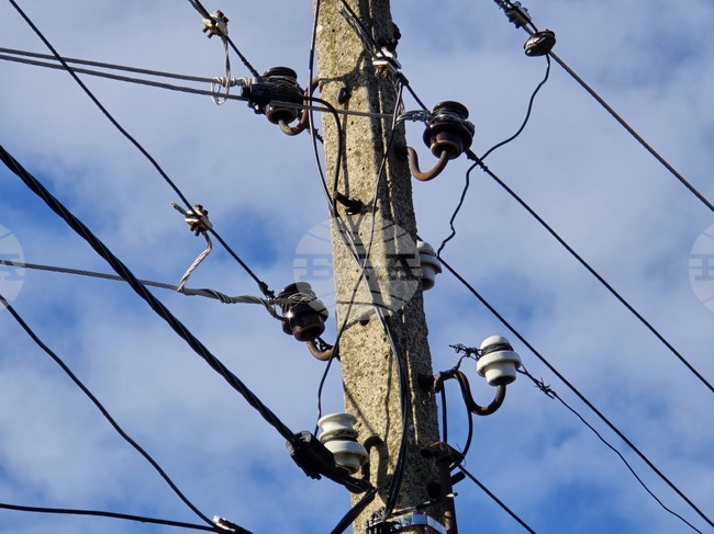 Заради ремонт са възможни смущения в електрозахранването в части от общините Луковит, Плевен, Долни Дъбник и Червен бряг на 9 март