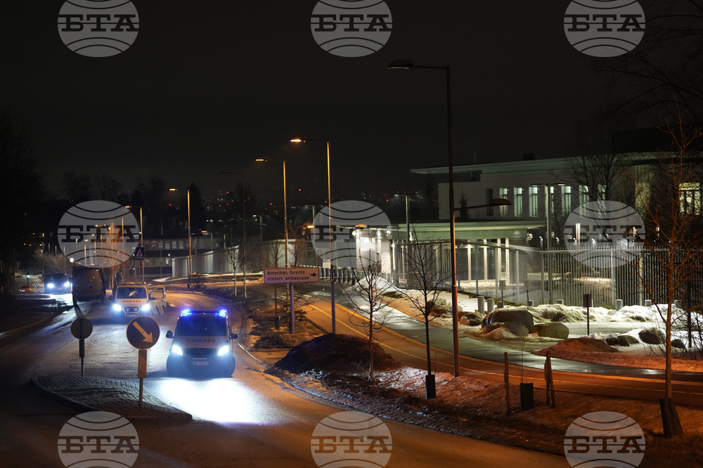 Майка и тримата ѝ синове остават зад решетките за бомбата пред посолството на САЩ в Норвегия