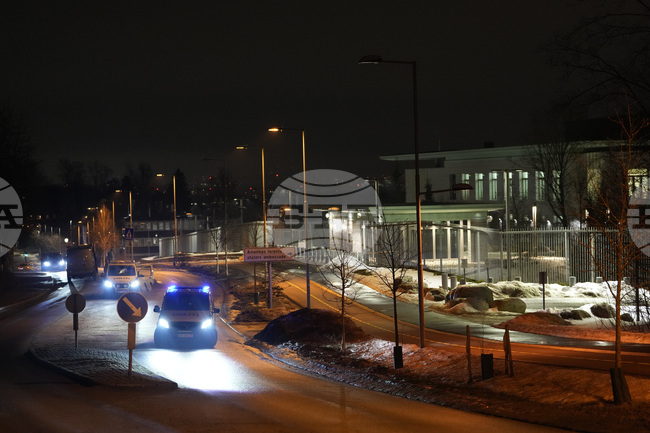 Майка и тримата ѝ синове остават зад решетките за бомбата пред посолството на САЩ в Норвегия