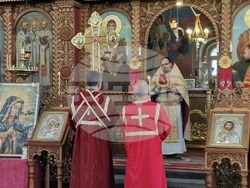 Шумен - храм „Свети Три Светители“ - отец Иван