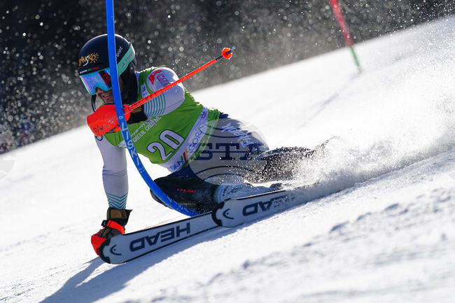 Алберт Попов се класира за втория манш на слалома от Световната купа по ски алпийски дисциплини в Кранска гора