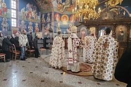 Русе - храм „Свети Архангел Михаил“ - литургия - епископ Макарий 