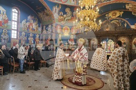 Русе - храм „Свети Архангел Михаил“ - литургия - епископ Макарий 