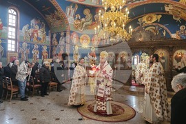 Русе - храм „Свети Архангел Михаил“ - литургия - епископ Макарий 