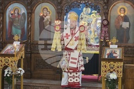 Русе - храм „Свети Архангел Михаил“ - литургия - епископ Макарий 