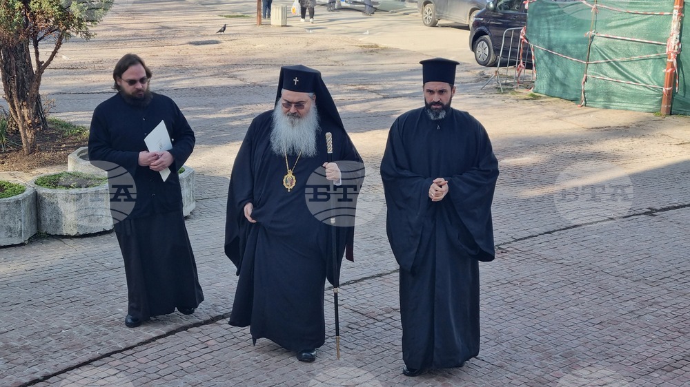 Търговище - Василиева света Литургия - митрополит Йоан