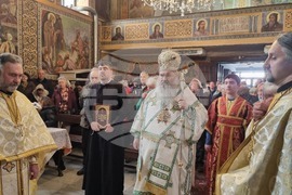 Търговище - Василиева света Литургия - митрополит Йоан