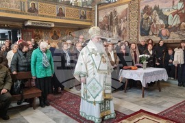 Търговище - Василиева света Литургия - митрополит Йоан