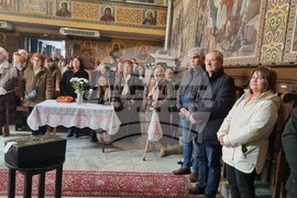 Търговище - Василиева света Литургия - митрополит Йоан