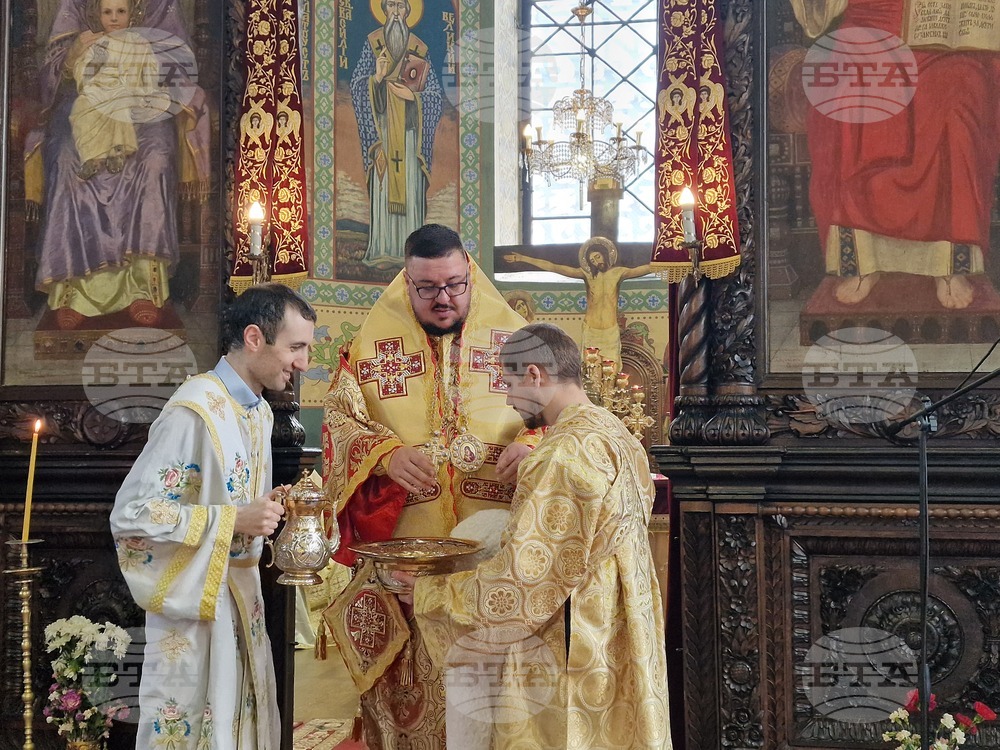 Стара Загора - Митрополит Киприан - юбилей - литургия