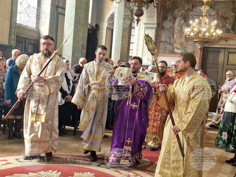 Стара Загора - Митрополит Киприан - юбилей - литургия