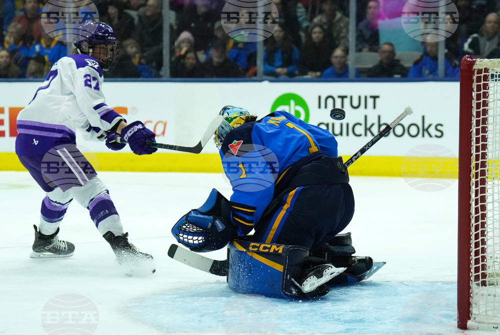 PWHL Sceptres Frost Hockey