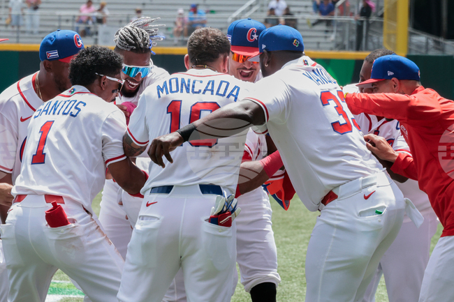WBC Colombia Cuba Baseball