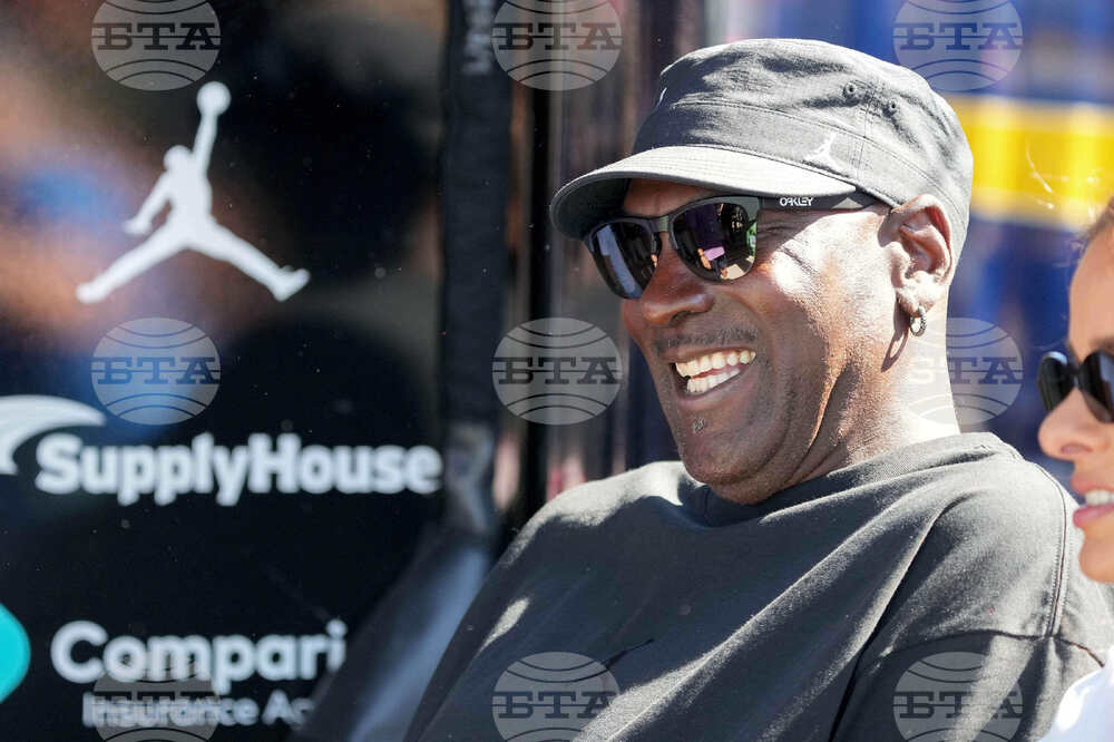 NASCAR Phoenix Auto Racing