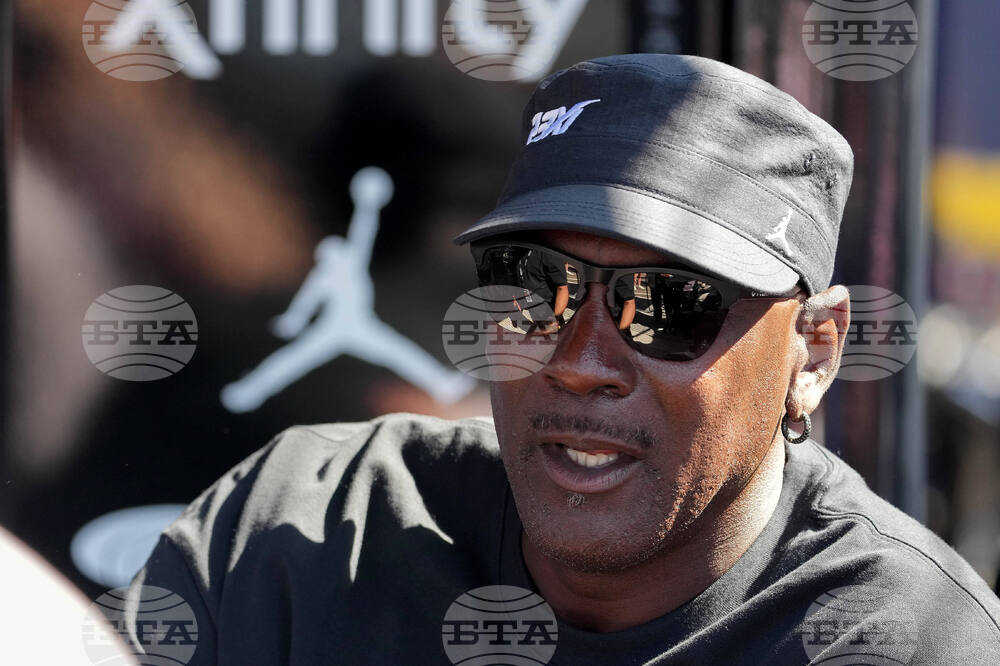 NASCAR Phoenix Auto Racing