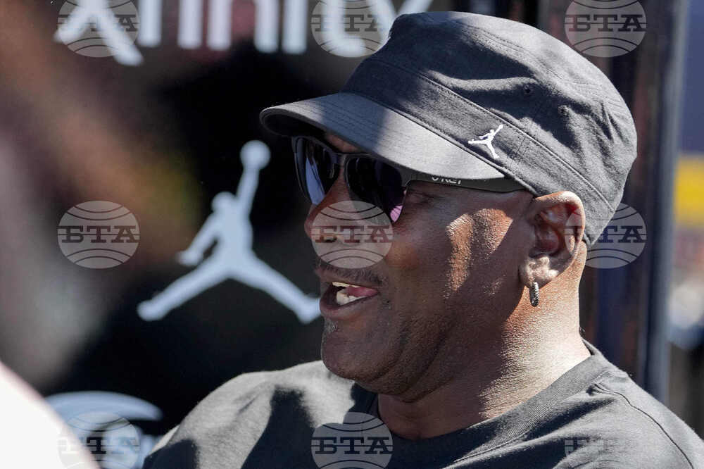 NASCAR Phoenix Auto Racing