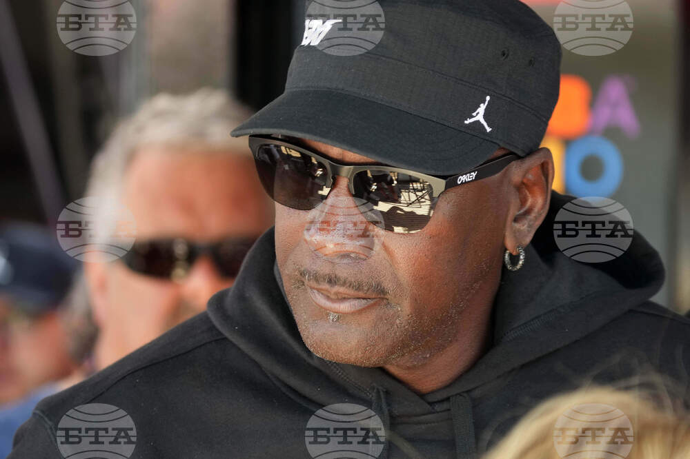 NASCAR Phoenix Auto Racing