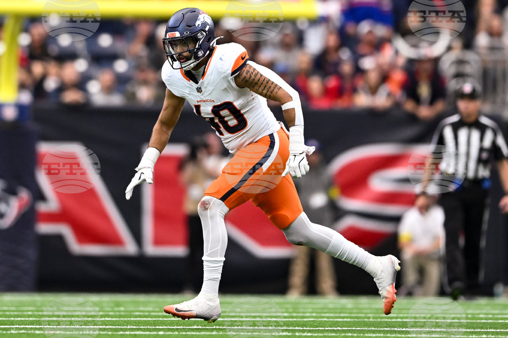 Broncos Strnad Football