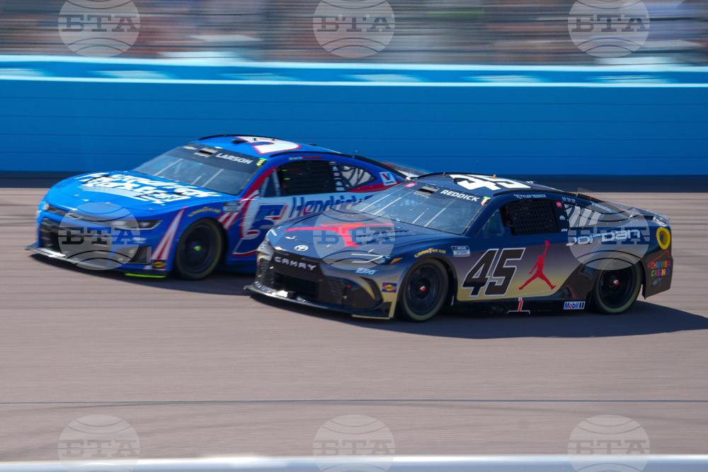 NASCAR Phoenix Auto Racing