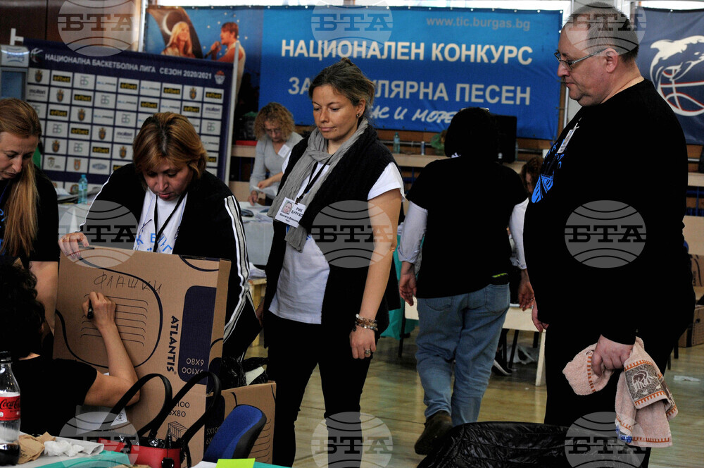 Бургас - РИК - обработка на изборните резултати