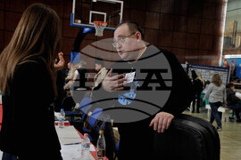 Бургас - РИК - обработка на изборните резултати