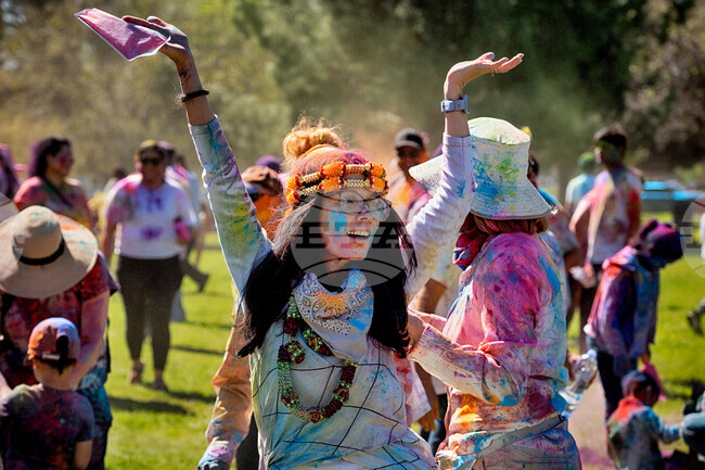 APTOPIX US Holi Festival