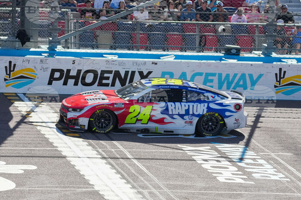 NASCAR Phoenix Auto Racing
