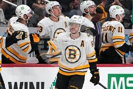 Bruins Penguins Hockey