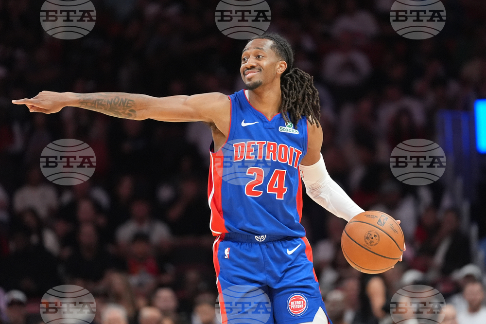 Pistons Heat Basketball