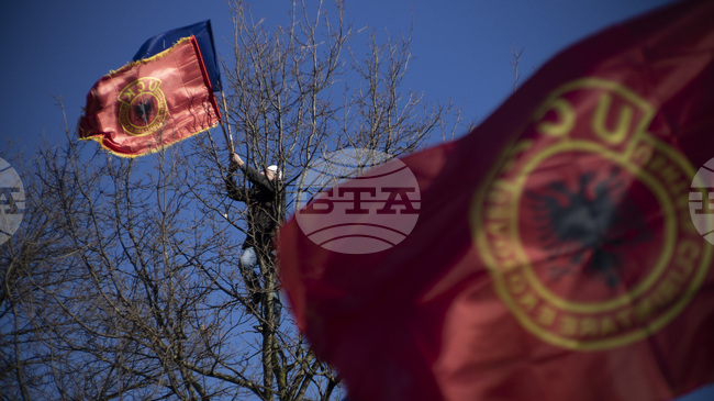 Хиляди участваха в демонстрация в центъра на Прищина срещу Специалния съд за Косово в Хага