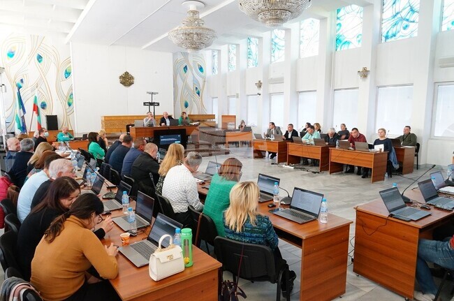 Общинският съвет в Габрово прие промени в две общински наредби и решения за управление на общинско имущество