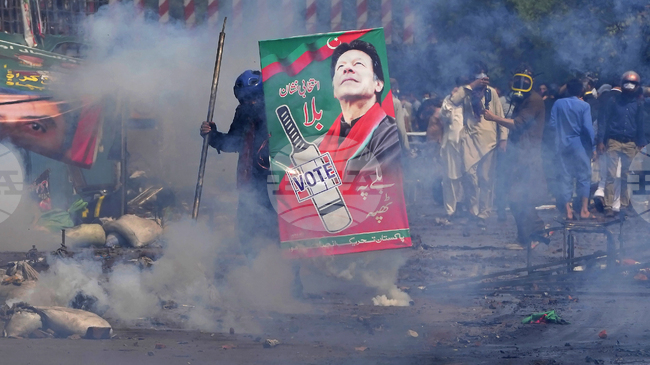 Пакистански съд постанови доживотни присъди за журналисти, ютюбъри и пенсионирани офицери по обвинение в подстрекателство към насилие