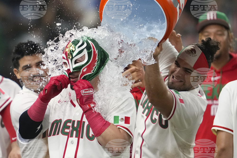 APTOPIX WBC Brazil Mexico Baseball