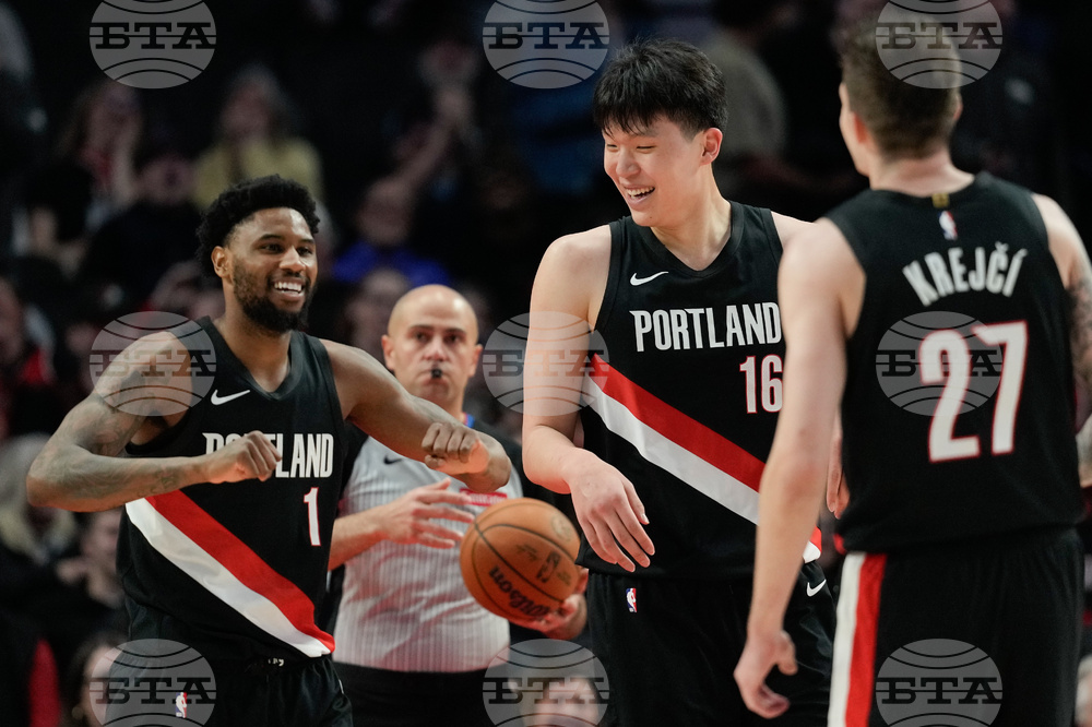 Pacers Trail Blazers Basketball