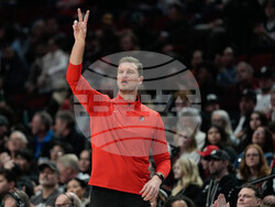 Pacers Trail Blazers Basketball