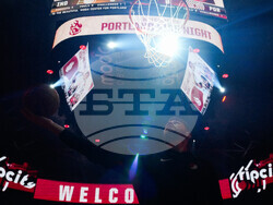 Pacers Trail Blazers Basketball