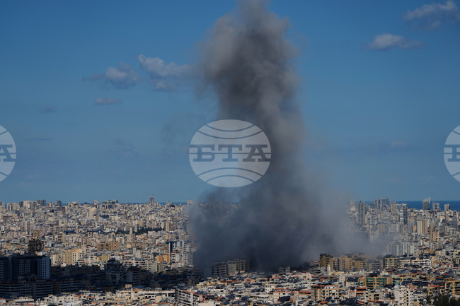 Израел обяви, че е нанесъл удари по обекти на иранските сили за сигурност; „Хюман Райтс Уоч“ твърди, че израелската армия използва бял фосфор