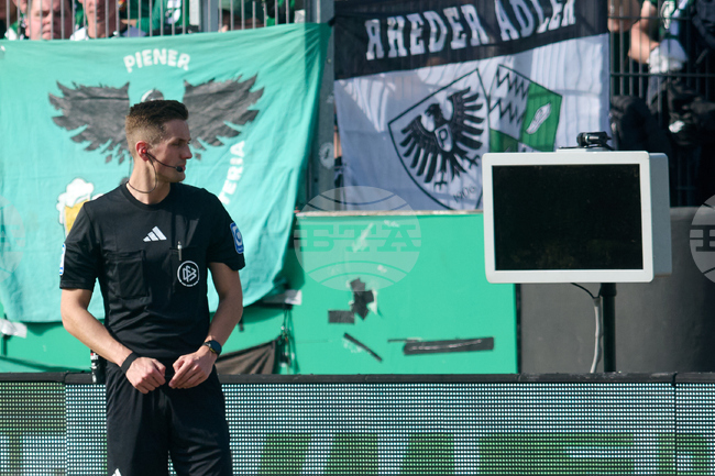 Germany VAR Unplugged Soccer