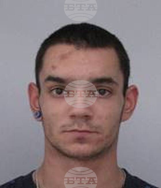 Полицията в Шумен издирва 26-годишен мъж от града