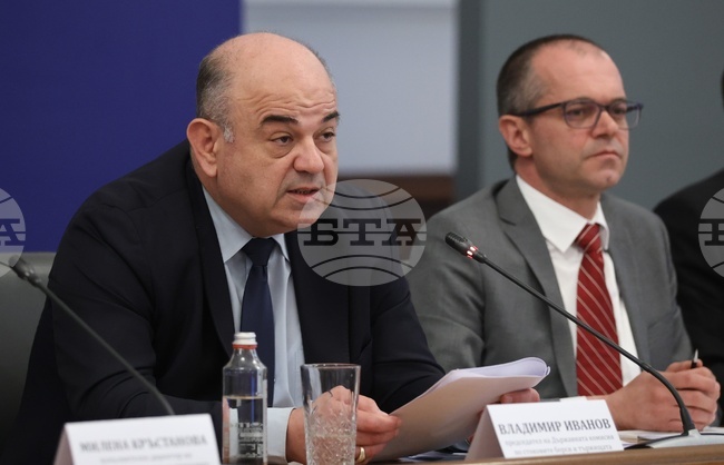 Изтеглени от обращение са 88 на сто от левовете, 3,7 млрд. лева остават в населението, каза Владимир Иванов